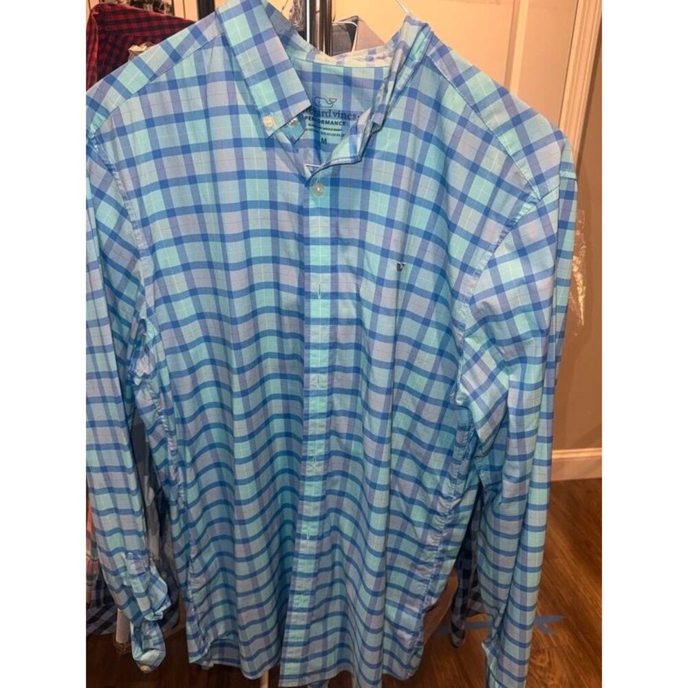 Men’s Vineyard Vine button down